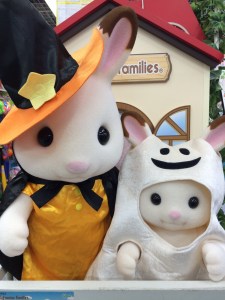 Hi, my name is Thomas Rabbit and this is my son, Reginald